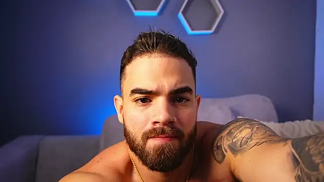 Paul Phoenix online show from February 11, 9:20 pm