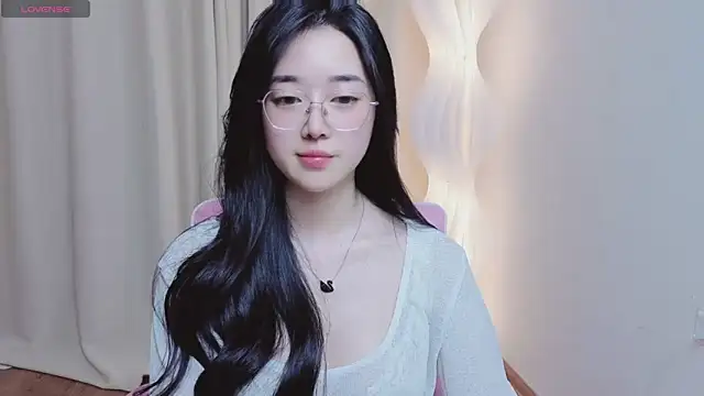 Miu-999 online show from April 9, 6:19 am