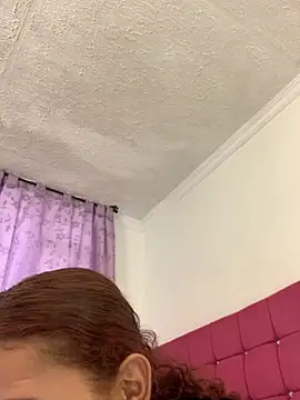 ladulcemary online show from September 29, 11:15 am