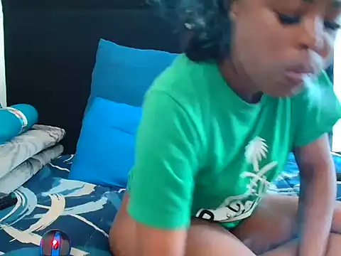 CreamySexyPussy online show from October 7, 9:06 am