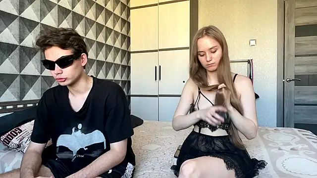 merycouple online show from January 8, 2:47 am