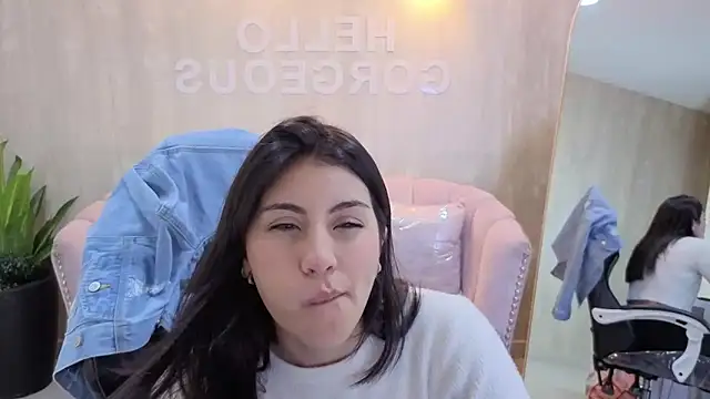 Zoe Blaze A online show from November 4, 12:26 pm