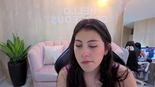 Zoe Blaze A online show from November 6, 12:50 pm