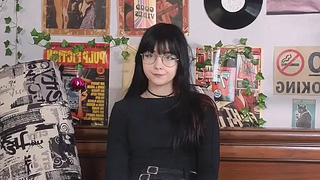 BereniceBattersby online show from October 26, 8:48 pm