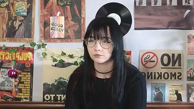 BereniceBattersby online show from October 28, 8:29 am