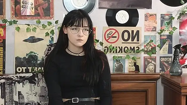 BereniceBattersby online show from November 6, 9:21 am