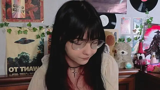 BereniceBattersby online show from November 17, 10:54 am