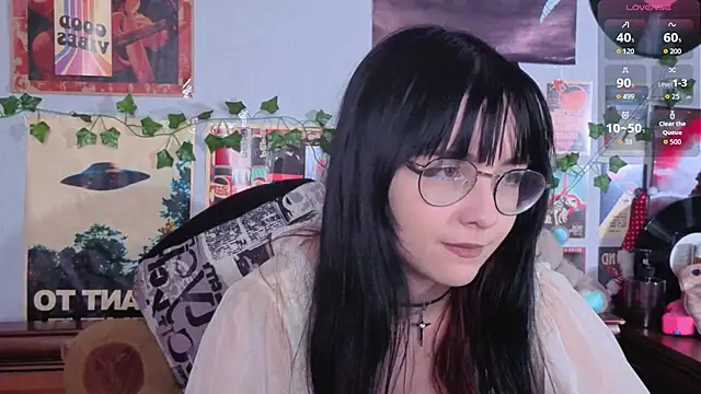 BereniceBattersby online show from November 18, 9:25 am