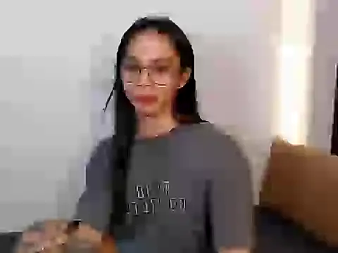 Snapshot of suckablemistress4uxx chatting on November 12, 3:23 pm suckablemistress4uxx online show from November 12, 3:23 pm