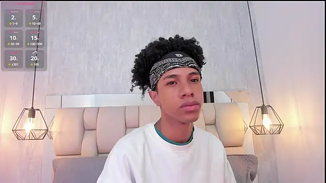 Snapshot of Johan_gz_ chatting on February 27, 11:32 am Johan gz online show from February 27, 11:32 am