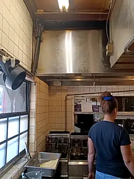 sarahkat86 online show from November 17, 4:13 pm