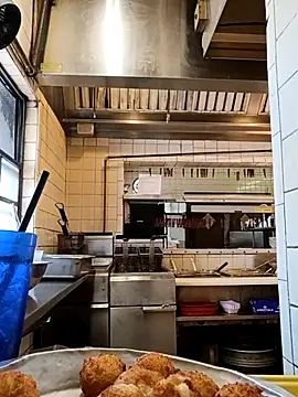 sarahkat86 online show from December 1, 4:23 pm