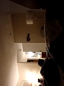 sarahkat86 online show from December 19, 1:29 pm