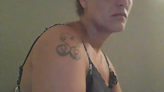 sarahkat86 online show from February 16, 1:02 am