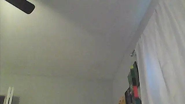 sarahkat86 online show from May 24, 11:54 pm