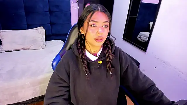 Maddiee Jackson online show from September 25, 2:48 am
