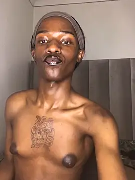 Snapshot of Trans_fairy chatting on October 10, 8:41 pm Trans fairy online show from October 10, 8:41 pm