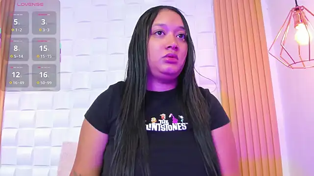 Snapshot of AriaBelle chatting on November 21, 11:09 am AriaBelle online show from November 21, 11:09 am