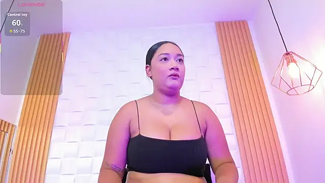 Snapshot of AriaBelle chatting on November 28, 11:02 am AriaBelle online show from November 28, 11:02 am