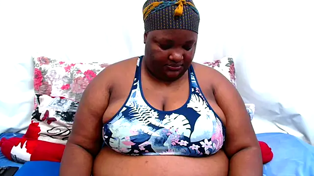 Snapshot of ChubbyBoobsxxx chatting on November 20, 5:51 am ChubbyBoobsxxx online show from November 20, 5:51 am