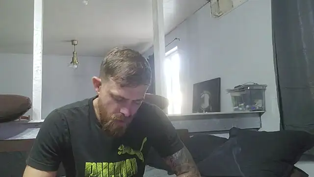 Bikerhot883hd online show from June 7, 5:38 pm