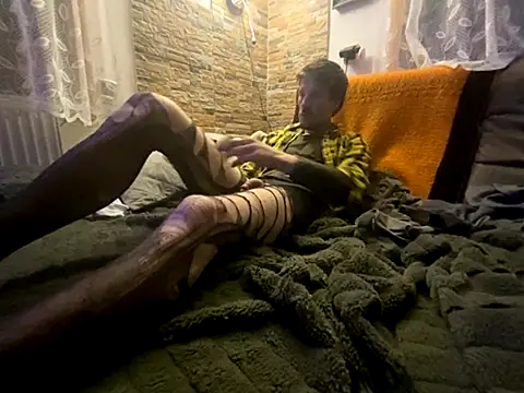 Salon1986 online show from September 29, 2:49 am