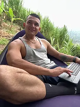 Snapshot of Marco_Vega chatting on October 10, 5:12 pm Marco Vega online show from October 10, 5:12 pm