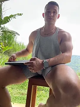 Snapshot of Marco_Vega chatting on October 30, 5:02 pm Marco Vega online show from October 30, 5:02 pm