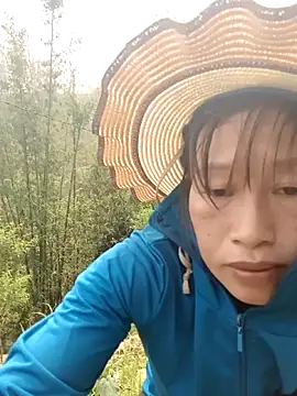 ngocngoc cute online show from April 15, 3:46 am