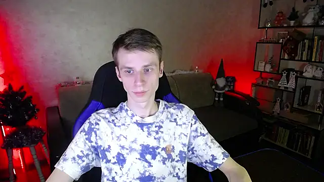 Snapshot of yes_cute_boy_ chatting on January 9, 1:36 pm yes cute boy online show from January 9, 1:36 pm