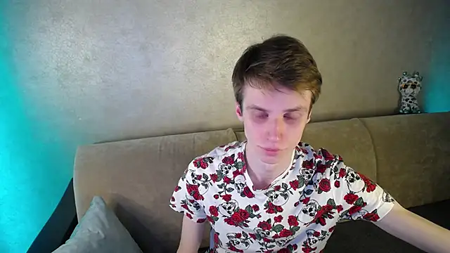 Snapshot of yes_cute_boy_ chatting on March 9, 9:30 pm yes cute boy online show from March 9, 9:30 pm
