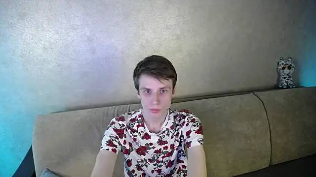 Snapshot of yes_cute_boy_ chatting on March 14, 4:34 pm yes cute boy online show from March 14, 4:34 pm