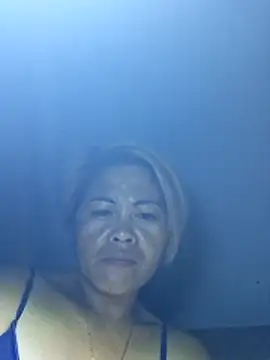 Snapshot of hottie_dolly chatting on December 14, 2:33 pm hottie dolly online show from December 14, 2:33 pm