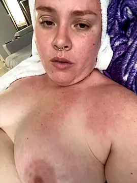 Snapshot of Kendra_Mystika chatting on September 28, 6:35 pm Kendra Mystika online show from September 28, 6:35 pm