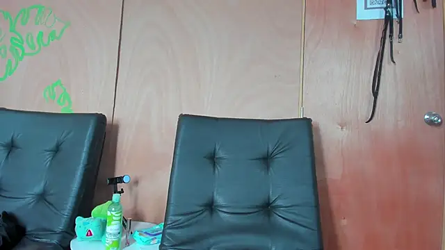 nathalia correa online show from November 9, 2:48 pm