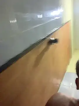 Alez09- online show from April 11, 3:44 am