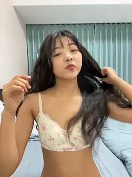 Snapshot of peach_x chatting on October 27, 2:54 pm peach x online show from October 27, 2:54 pm