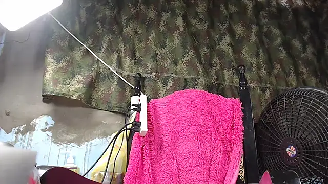 maggi hotsson online show from January 17, 10:13 pm