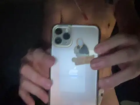 Snapshot of lahungdj12 chatting on December 4, 5:06 am lahungdj12 online show from December 4, 5:06 am