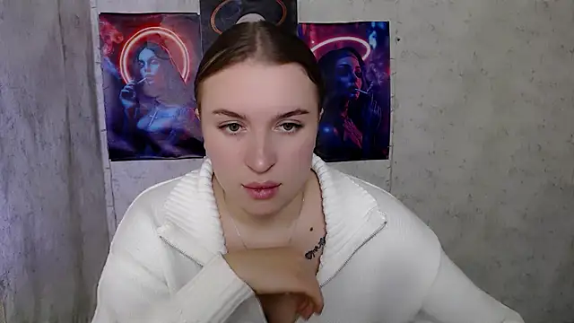 JuliaTopp  online show from October 14, 1:01 pm