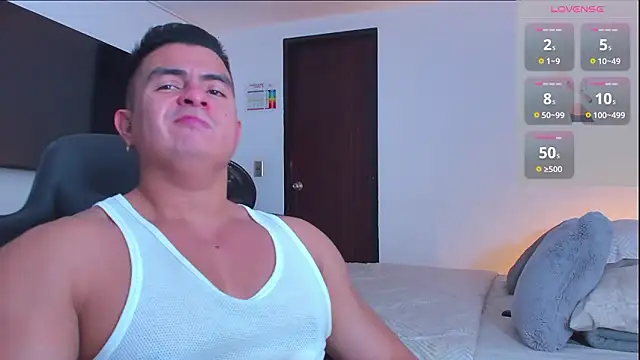 Snapshot of RJBarto chatting on February 13, 3:02 am RJBarto online show from February 13, 3:02 am