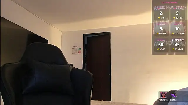 Snapshot of RJBarto chatting on March 3, 12:33 pm RJBarto online show from March 3, 12:33 pm