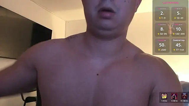 Snapshot of RJBarto chatting on March 12, 12:33 pm RJBarto online show from March 12, 12:33 pm