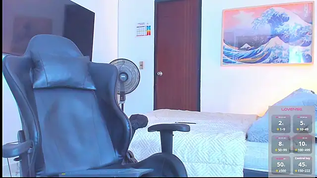 Snapshot of RJBarto chatting on April 12, 1:32 am RJBarto online show from April 12, 1:32 am