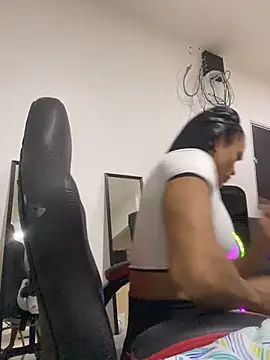 Snapshot of sam_diva chatting on October 17, 7:38 pm sam diva online show from October 17, 7:38 pm