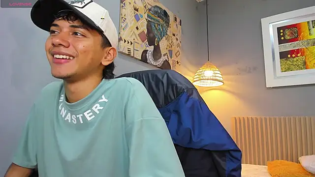 Snapshot of markbowie chatting on January 16, 1:04 pm markbowie online show from January 16, 1:04 pm