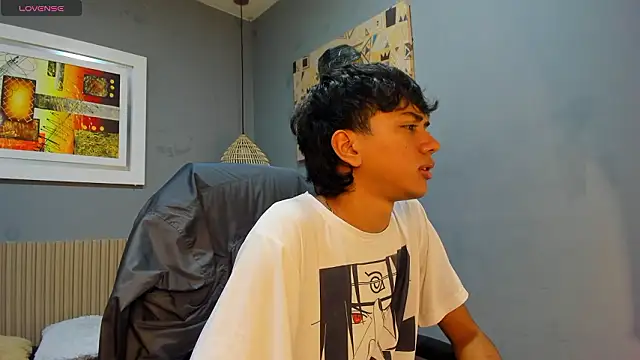 Snapshot of markbowie chatting on February 24, 2:26 pm markbowie online show from February 24, 2:26 pm