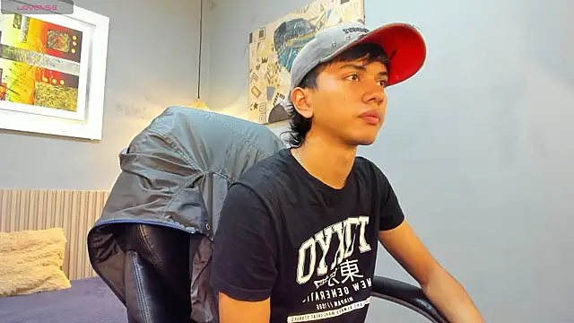 Snapshot of markbowie chatting on February 27, 1:11 pm markbowie online show from February 27, 1:11 pm