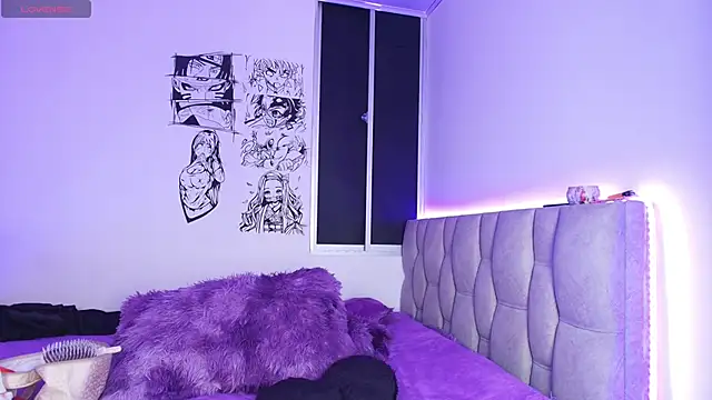 Kuro Vall online show from November 19, 2:39 pm