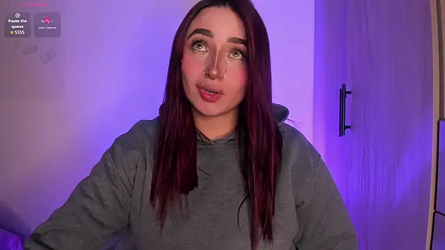 scarlett Collinss online show from February 4, 3:45 am